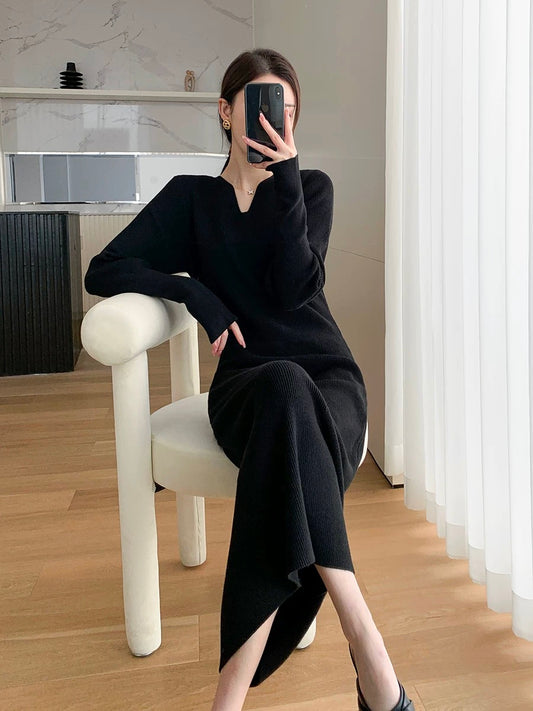 FT GUOGE black knitted dress for women 2023 autumn and winter new style French slimming with coat and bottoming skirt