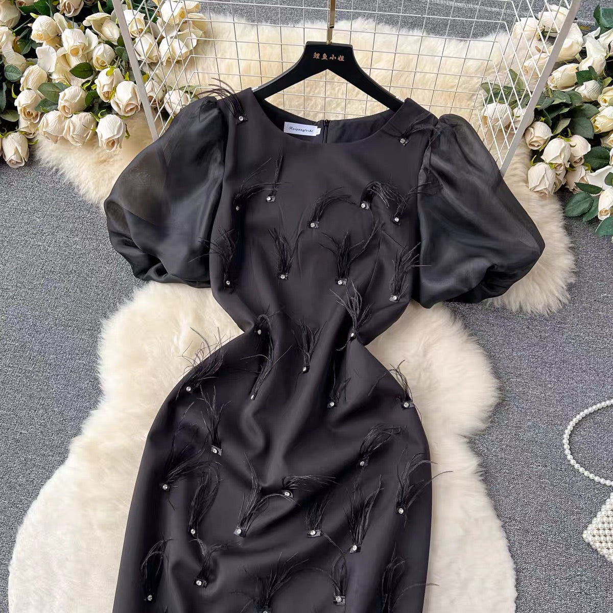 French high-end heavy industry nail diamond feather tassel round neck dress women's slim and elegant puff sleeve dress long dress (D0982)