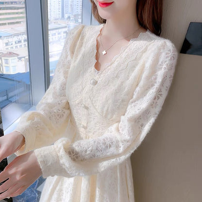 Long-sleeved v-neck lace dress for women, spring and autumn 2023 new style, waist-cinching, sweet, bottoming fairy skirt