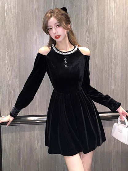 French retro palace style miu dress halterneck off-shoulder small fragrant style velvet long-sleeved little black dress short D5510