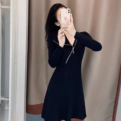 European station's new autumn style waist-slimming slimming tall design knitted little black dress Hepburn style dress