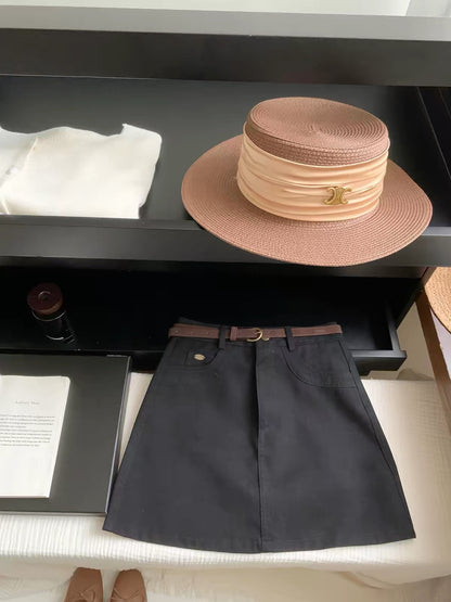 American-style vintage high-end washed denim A-line skirt in khaki; a trendy, form-fitting "hot girl" style skirt perfect for spring and summer.