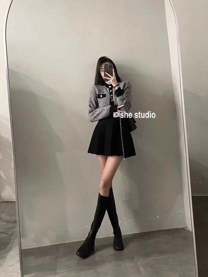 2023 new autumn and winter Korean style contrasting color metal buckle small fragrant knitted top + high waist pleated skirt suit for women