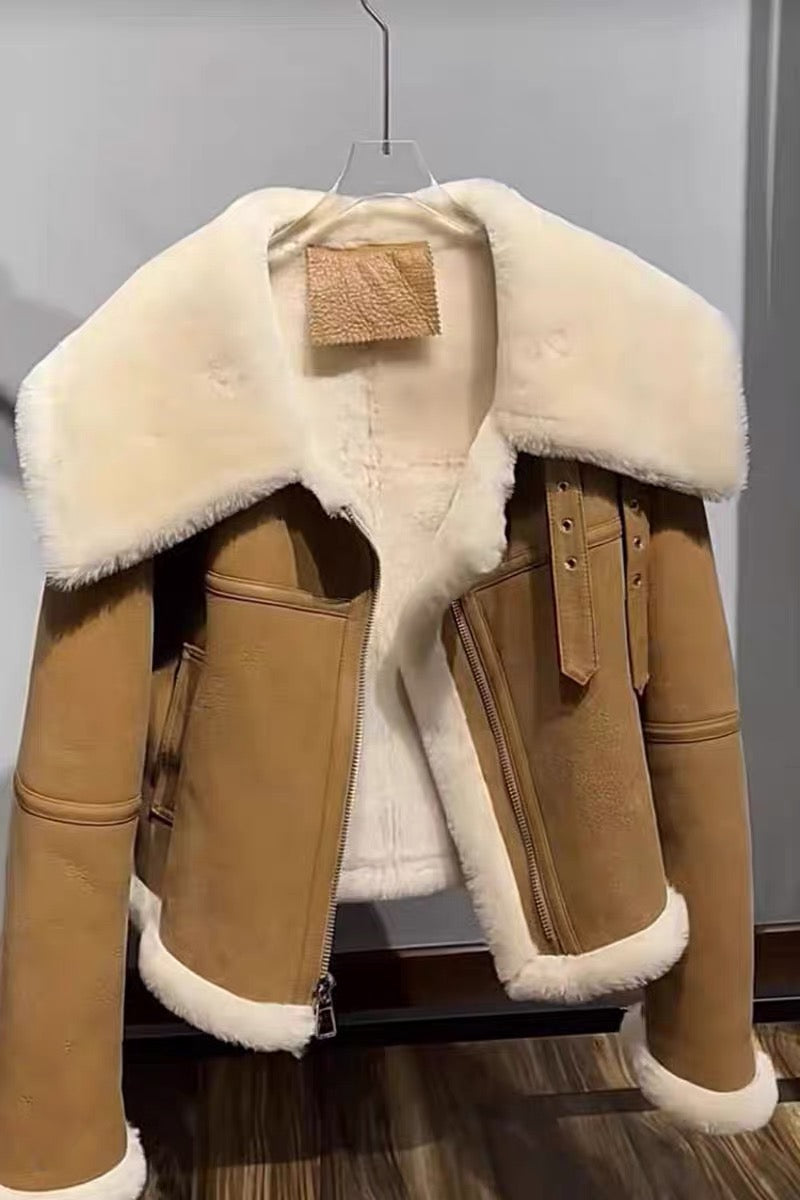 Winter young fur new style 2023 popular retro large lapel lamb fur one-piece short women's clothing