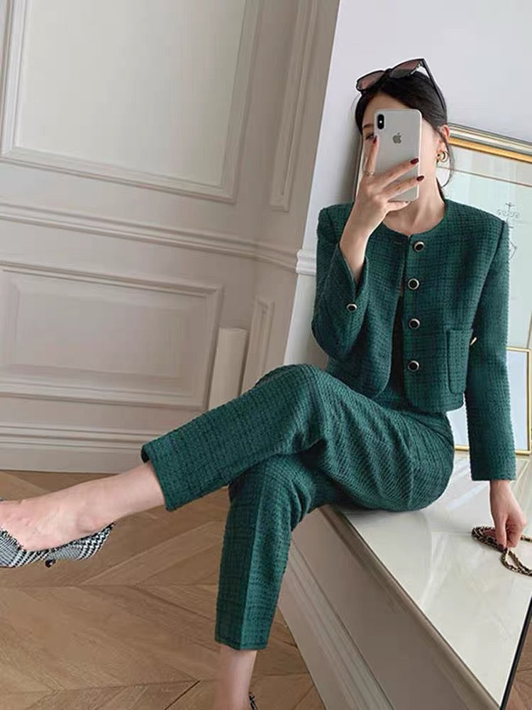High-end European style suit, autumn and winter French style, ladylike temperament, western style, fashionable age-reducing two-piece trousers (S2224)
