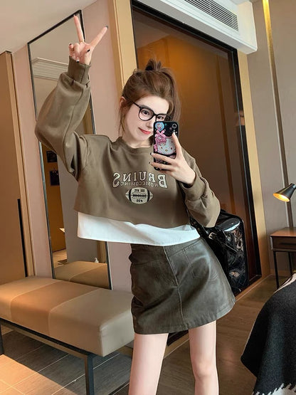 This year's popular Maillard wear fake two-piece short round neck sweatshirt for women in spring and autumn, high-end and super good-looking trendy tops (B6912)