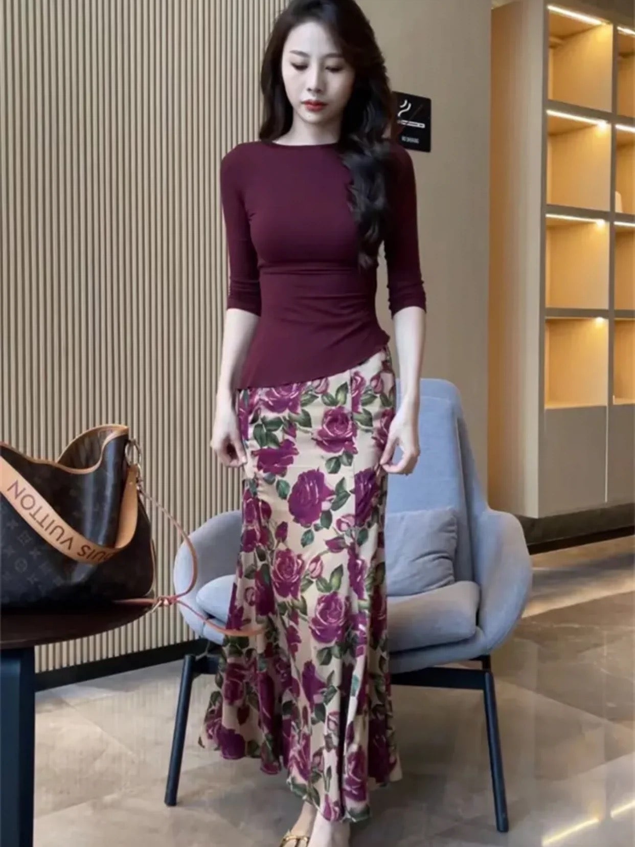 High-end 2024 new temperament goddess fan royal sister style hip dress children's summer Hepburn style suit skirt