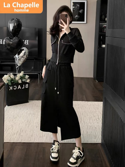La Chapelle's autumn outfit is paired with a complete set of fashionable 2023 new internet celebrity sports style slit skirt two-piece set