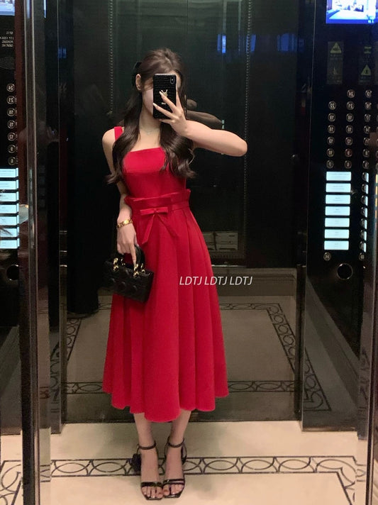 LDTJ Haute Couture Winter Reba Retro Hepburn French Suspender Christmas New Year Red Dress Waist Dress