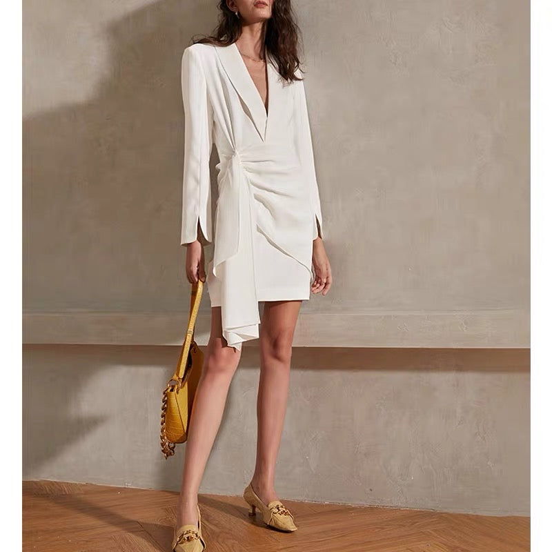 High-end design white V-neck long-sleeved dress French elegant big-name temperament dress dinner party annual meeting (V8813)