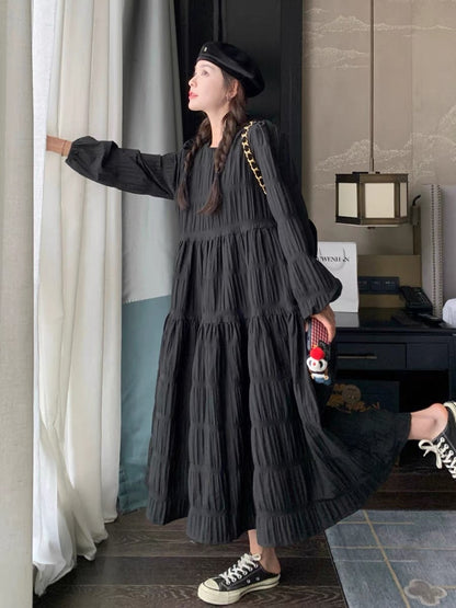 Black textured dress autumn women's 2023 new French retro light mature Hepburn style long A-line skirt trendy