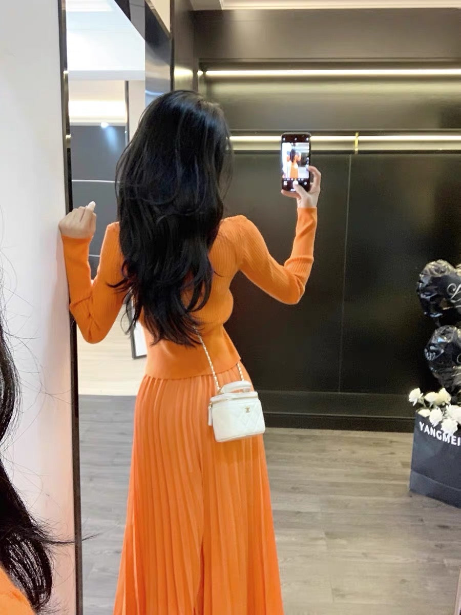 Small fragrant wind suit women's autumn new high-end temperament age-reducing skirt two-piece tea wear a complete set