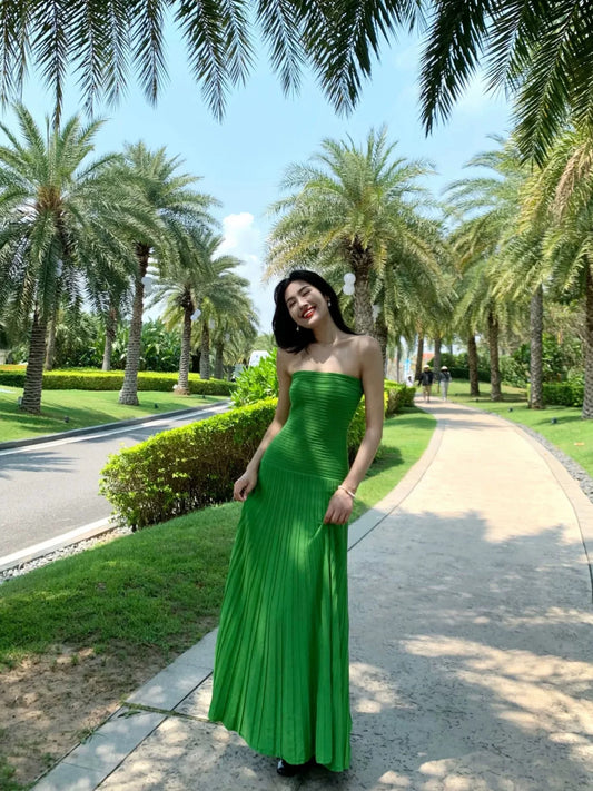 Green waist sexy tube top knitted long skirt for women summer photo taking whitening high-grade seaside holiday dress