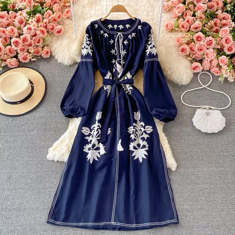 Ethnic style travel and vacation embroidery round neck lantern sleeve long skirt bohemian retro loose big swing dress female