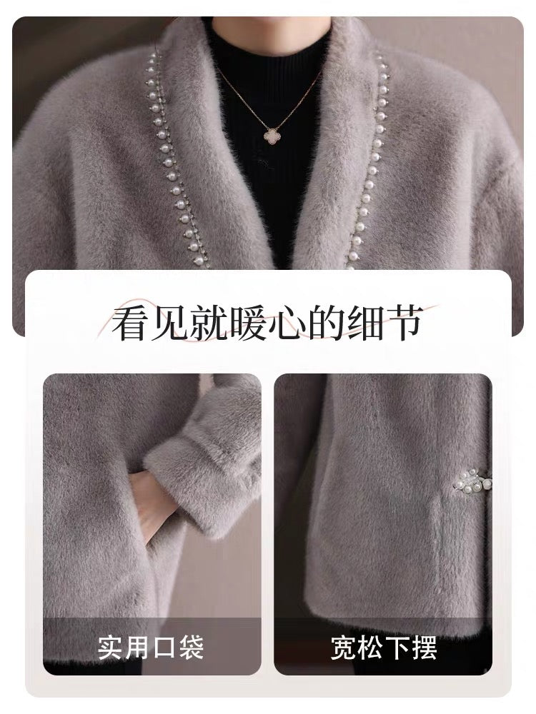Young mother's autumn and winter coat, temperament and age-reducing 40-year-old woman's fashion wear, middle-aged fur one-piece mink top