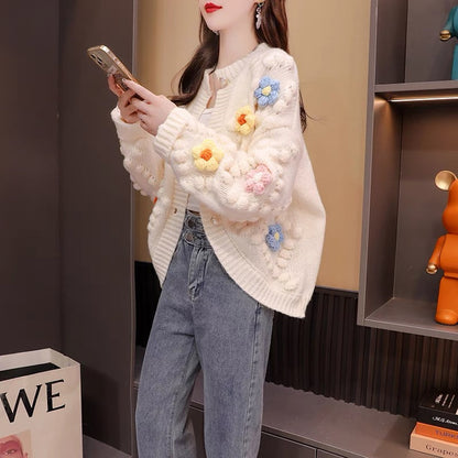 Designed sweater cardigan for women 2023 new autumn and winter style age-reducing loose short knitted jacket for small people