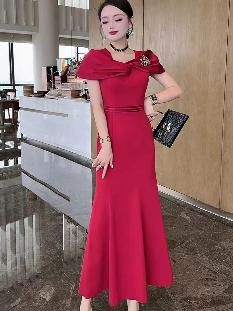 2024 Spring Elegant Feminine Slim Mermaid Banquet Dress Long Dress Noble Shoulder Goddess Dress