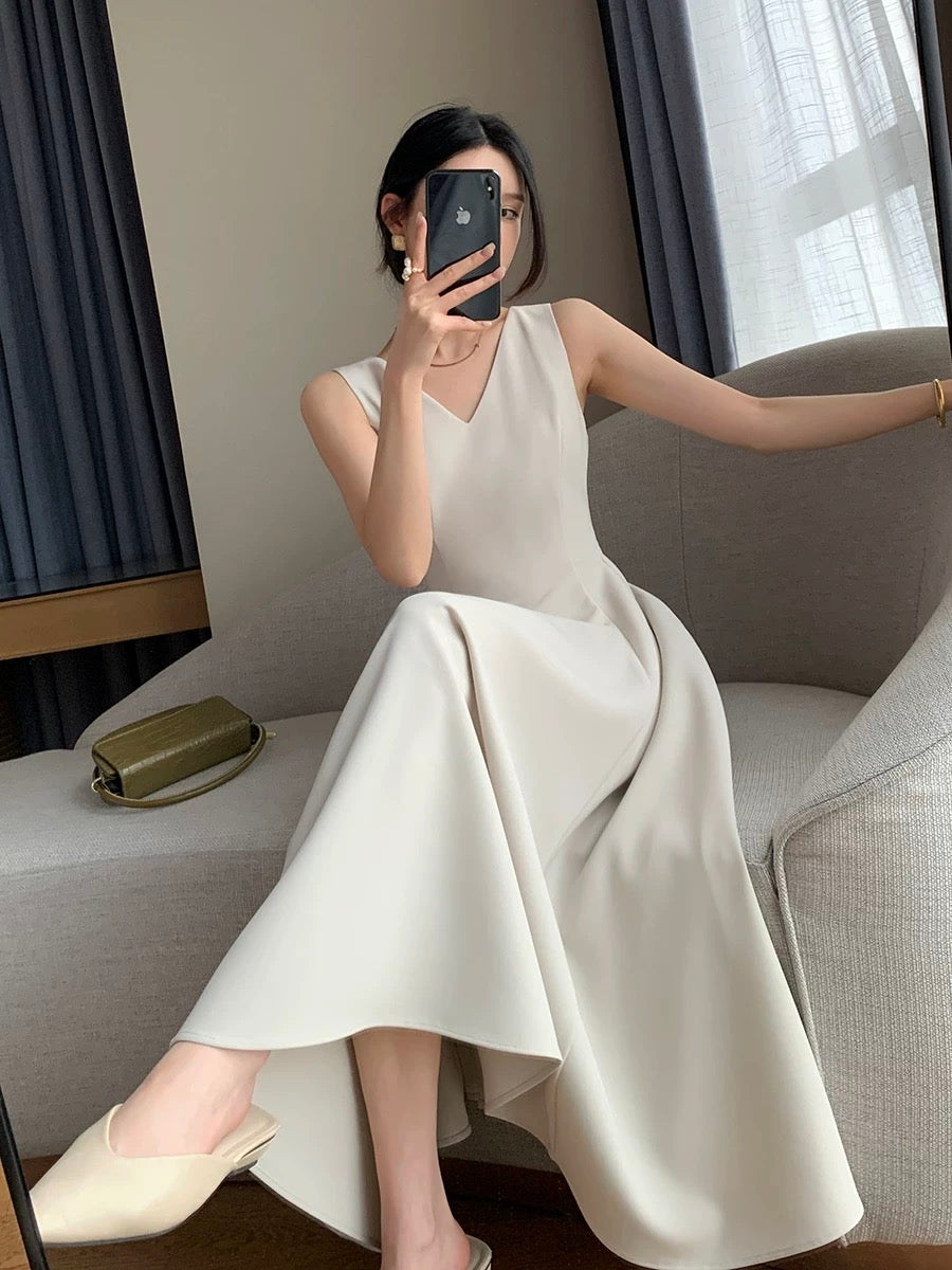 FT GUOGE sleeveless dress 2023 summer new style high-end temperament goddess style commuting slim V-neck long skirt