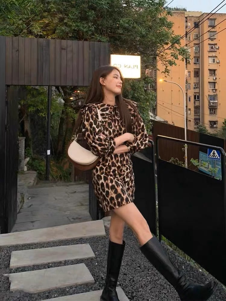 2023 New Sweet and Spicy Style Sexy Leopard Print Fashion Design Temperament Royal Sister Style Slimming Hip-packing Korean Style Dress (D9883)
