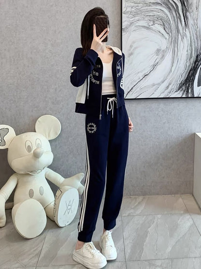 Casual sports suit for women spring 2023 new fashionable and stylish small fashionable hooded sweatshirt and sweatpants two-piece set