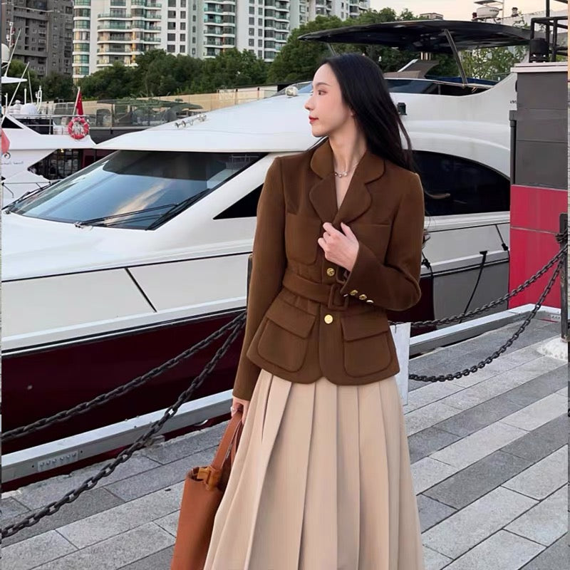 Hong Kong style suit for women, retro chic, foreign style celebrity, small fragrant street style, winter suit jacket, pleated skirt, two-piece set