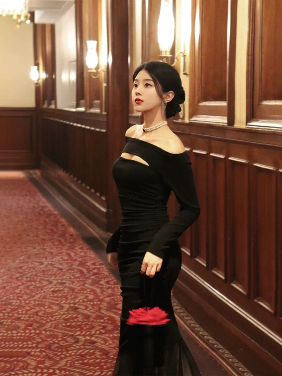 Thirteen and Little Black Knitted Dress Women's Autumn and Winter Sexy Hollow Mesh Spliced One-Shoulder Fishtail Skirt