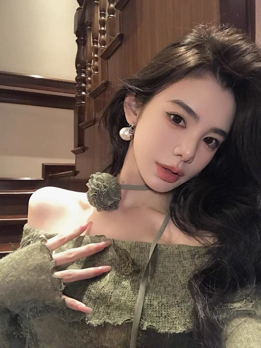 Qiu Rouyao's new autumn lace appliqué top design niche sweet one-line collar butterfly knitted sweater for women (B1913)