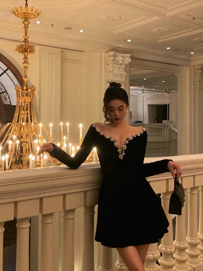 Pure lust sexy velvet dress autumn and winter women's French high-end banquet princess temperament waist-cut birthday dress