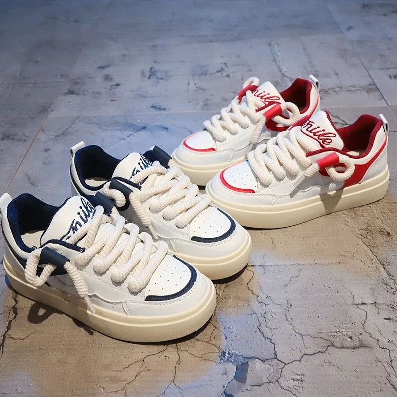 Small white shoes women's summer 2023 new spring and autumn skate shoes small crowd casual street shooting thick bottom slip on personalized women's shoes trend