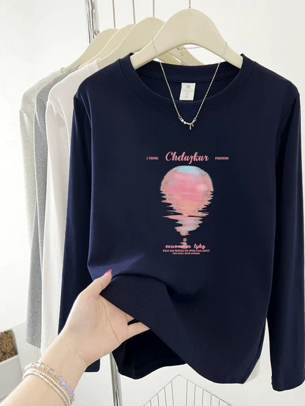 2025 Early Autumn New Style Bottoming Shirt Western Style Straight Shoulder Women's Long Sleeve T-shirt Round Neck College Style Letter Printed Top