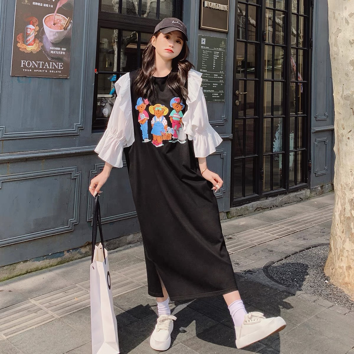 Black dress for women 2023 new summer design niche cartoon print cute age-reducing college style long skirt
