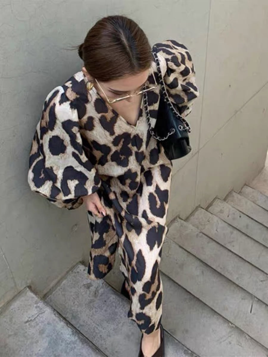 Spring and summer 2023 new style women's chic design high-end niche temperament French retro leopard print thin dress