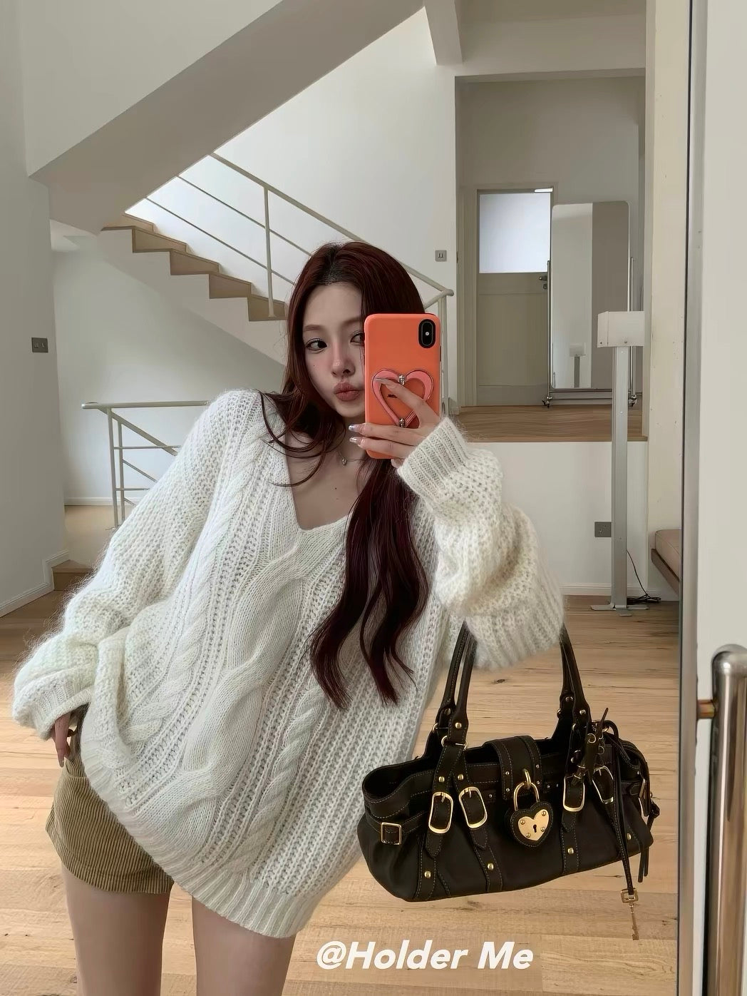 HOLDER South Korea 2026 New Collection: Women’s Relaxed-Fit V-Neck Cable-Knit Pullover – Effortless, Laid-back Style for Autumn