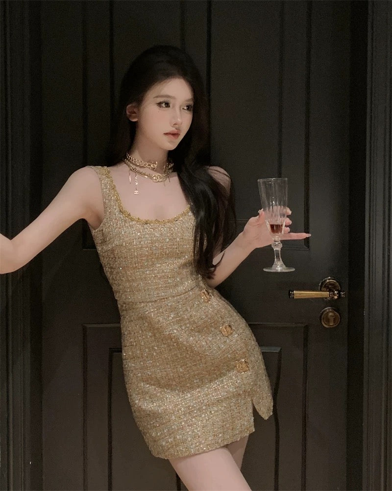 Xiaoxiangfeng square neck slit suspender dress women's summer skirt socialite temperament high-end hip-hugging skirt short skirt