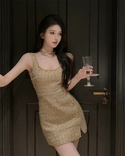 Xiaoxiangfeng square neck slit suspender dress women's summer skirt socialite temperament high-end hip-hugging skirt short skirt