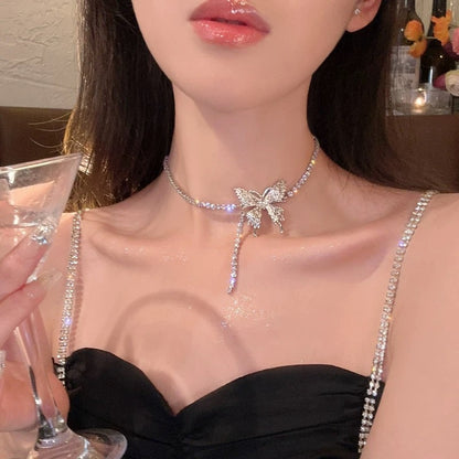 Flash Diamond Butterfly Necklace Women's Light Luxury Niche Design 2023 New Hot Style Trendy High-end Clavicle Chain Necklace Autumn
