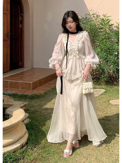 Tang Gongzi, palace-style French white dress, high-end niche, ruffled waist and drapey fairy dress