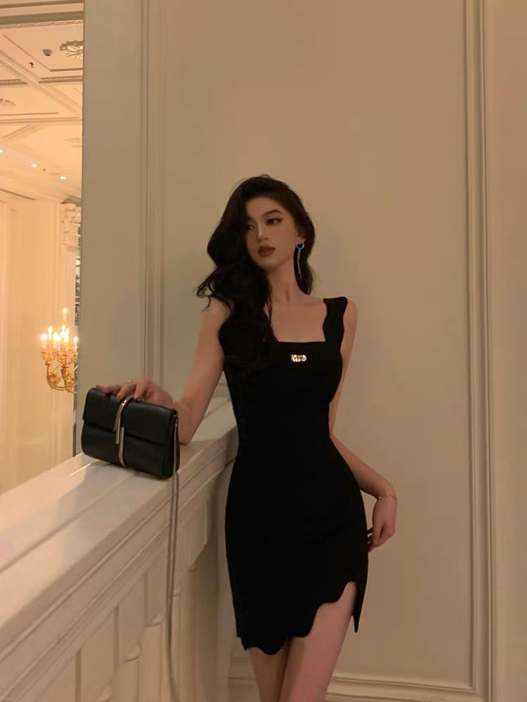 Slim temperament, sweet and spicy style, irregular French pure desire black wavy suspender dress 2022 new summer women