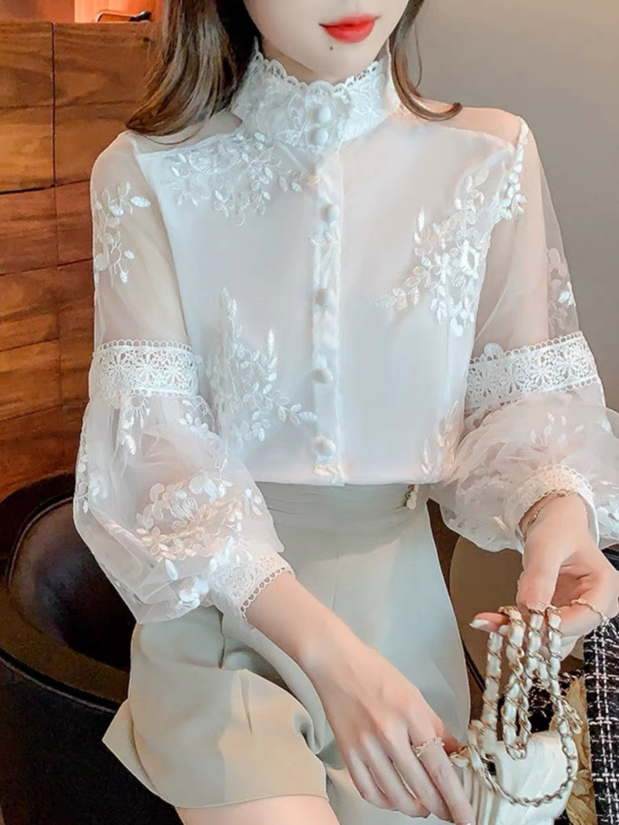 Palace style embroidered chiffon shirt for women autumn 2023 new temperament lace splicing lantern sleeves stand collar top (B2316)
