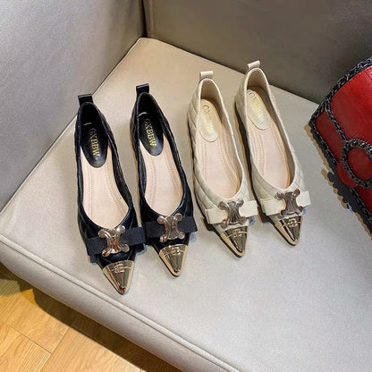 Pointed toe soft bottom single ladle women 2023 spring and autumn new fashion metal buckle soft leather comfortable shallow mouth flat bottom ladle for pregnant women
