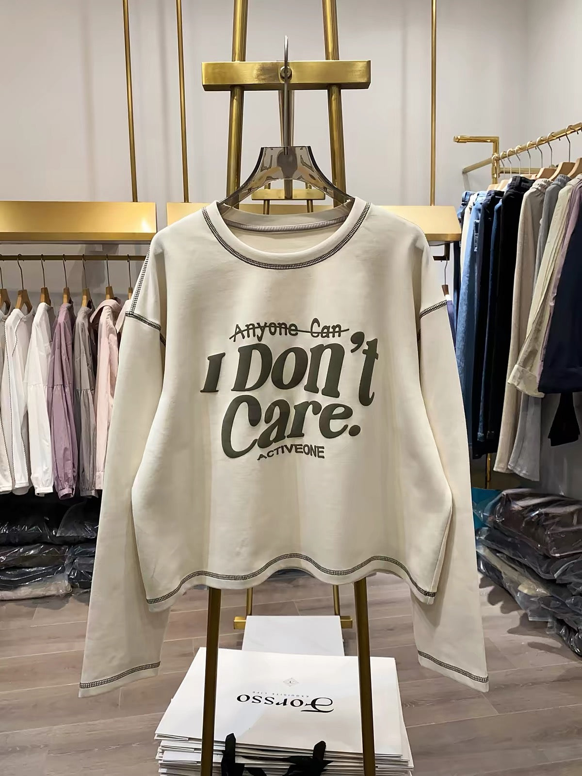 [Real-life shot from Xiao Ai's shop] Loose-fitting, retro, American-style relaxed crew-neck sweatshirt.