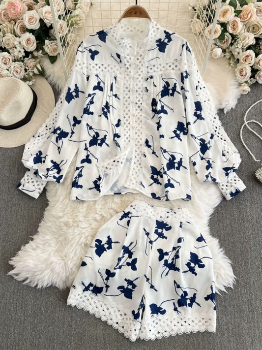 European and American high-end hollow lace stitching stand-up collar pearl single-breasted printed shirt + versatile shorts two-piece set