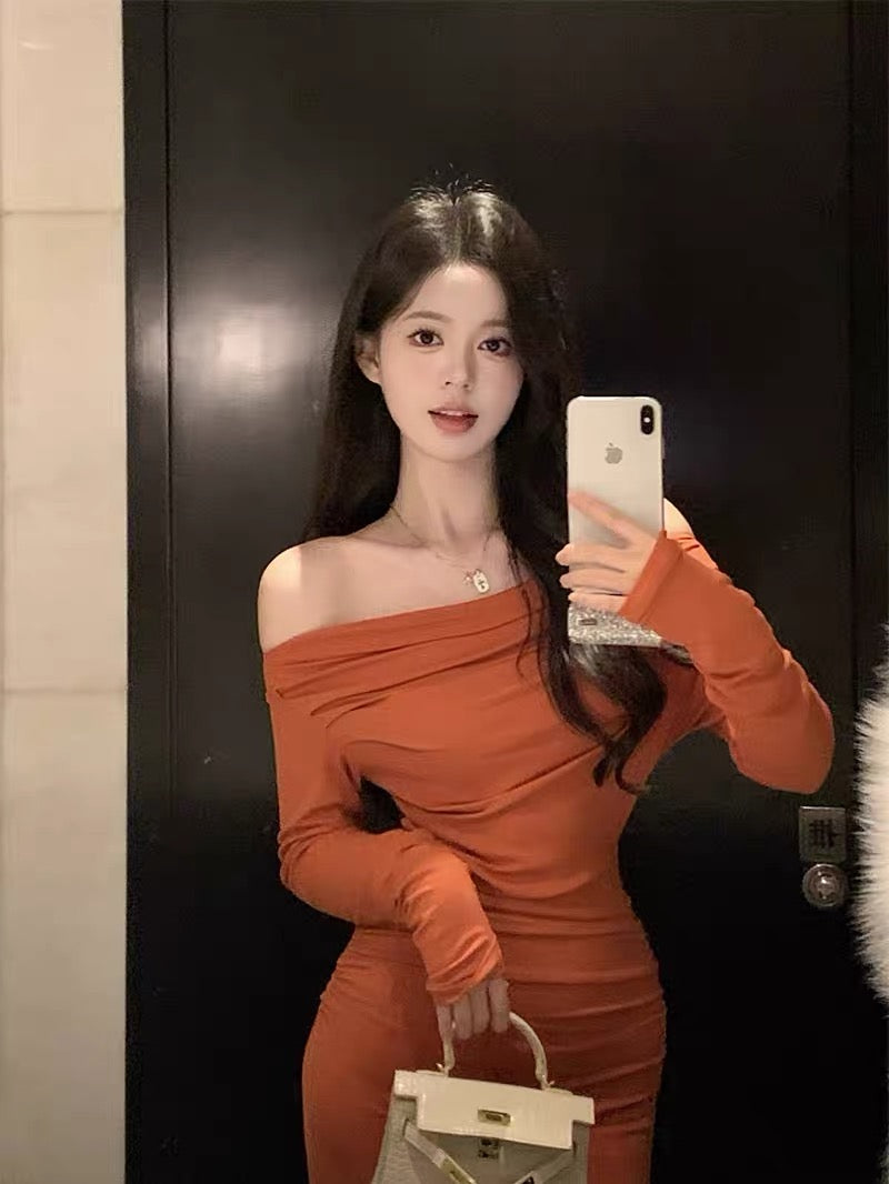Temperament one-shoulder long-sleeved dress for women in autumn and winter French style unique and beautiful hip-hugging skirt bottoming fishtail long skirt A2266