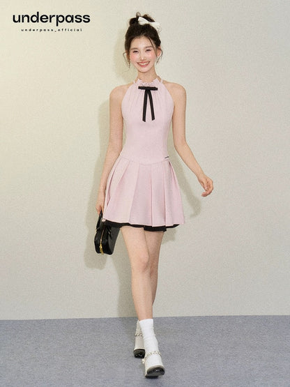 Underpass original design halter neck bow waist off-shoulder contrast color sleeveless a-line pleated dress for women