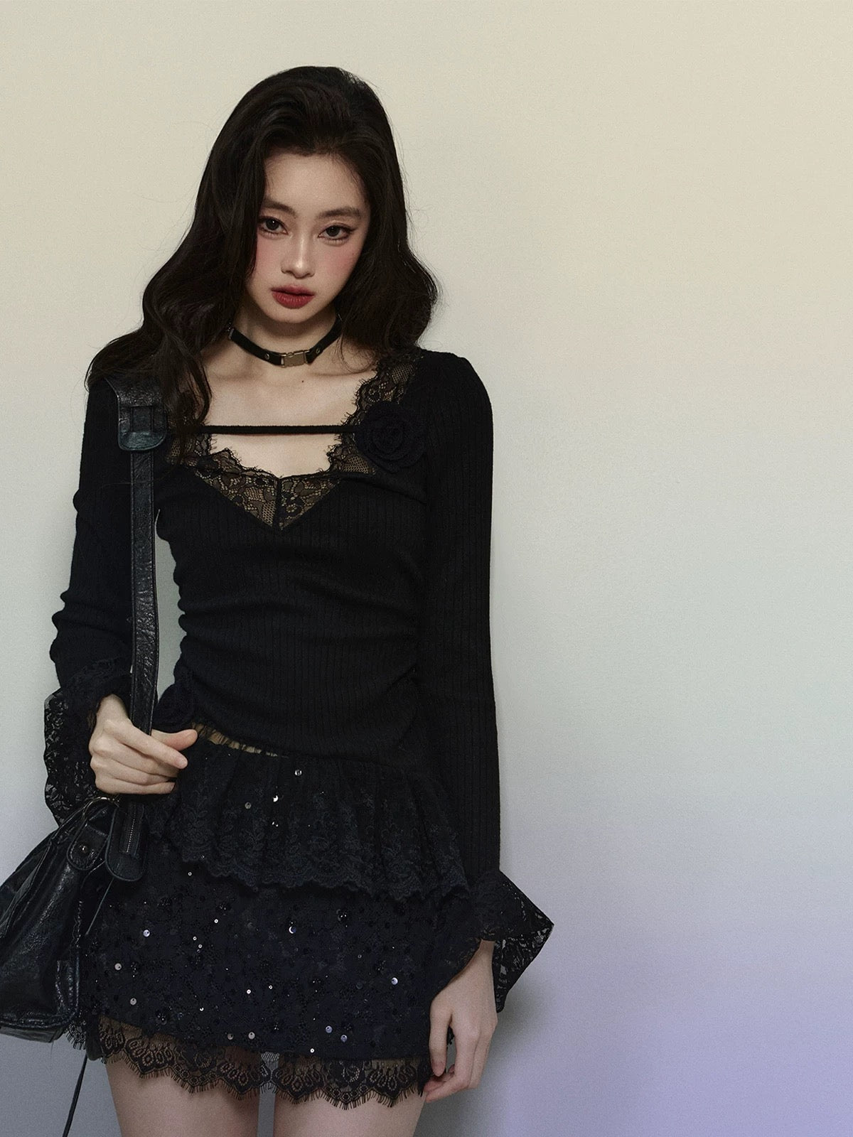 Young and smart legs, beautiful French lace hot girl skirt female autumn and winter A-line slim hip skirt short skirt