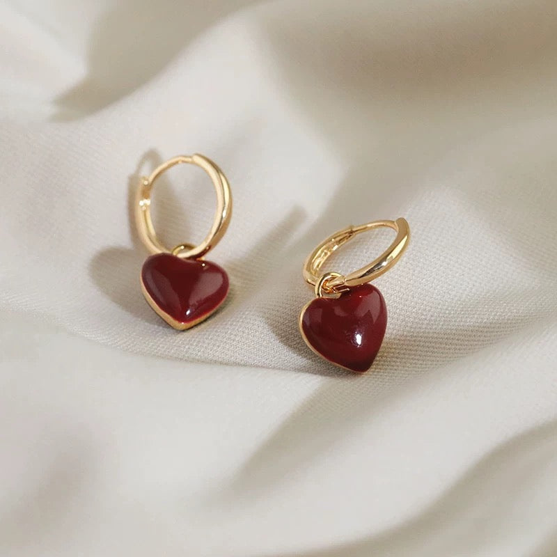 Beautiful burgundy double-sided love earrings for women, autumn and winter niche design red earrings, ear studs, ear buckles, temperament earrings