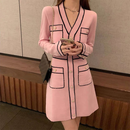 Autumn and winter clothing 2023 new women's French retro waist slimming high-end bottoming long-sleeved pink knitted dress