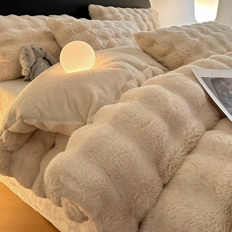 Winter rabbit fur milk velvet quilt 200x230 simple quilt cover coral flannel 2 meters four-piece set