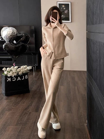 Internet celebrity sports and leisure suits for women in autumn and winter, slim and fashionable, street style, velvet and thickened sweatshirts and jackets, two-piece set