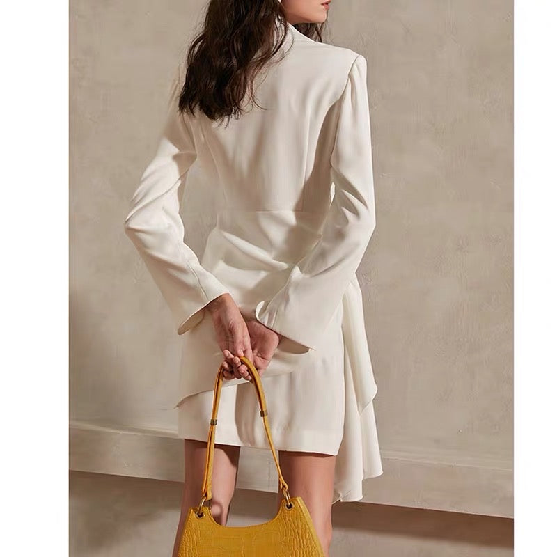 High-end design white V-neck long-sleeved dress French elegant big-name temperament dress dinner party annual meeting (V8813)